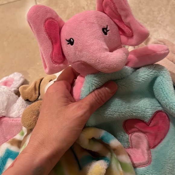 Baby plushie blankets 🥰❤️👏🥰 - Picture 5 of 6